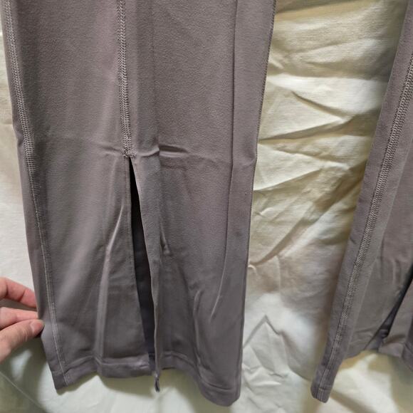 Lululemon In The Groove Flare Pant in Violet Verbena size 4 - Picture 7 of 13